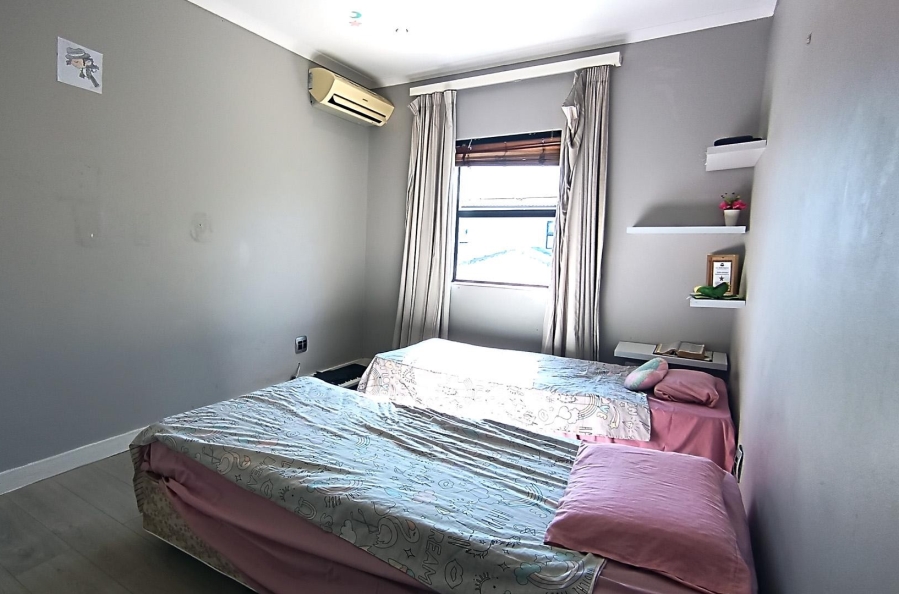 4 Bedroom Property for Sale in Parklands North Western Cape